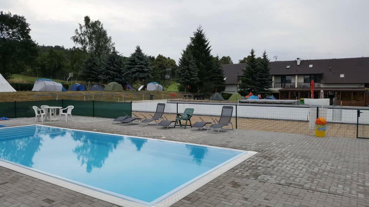Hotel Formule Decin Eksteriør bilde